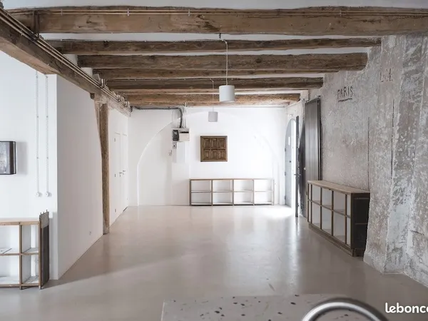 Loft-Bureau d'Architecte 150 m² - Marseille Panier (13002)