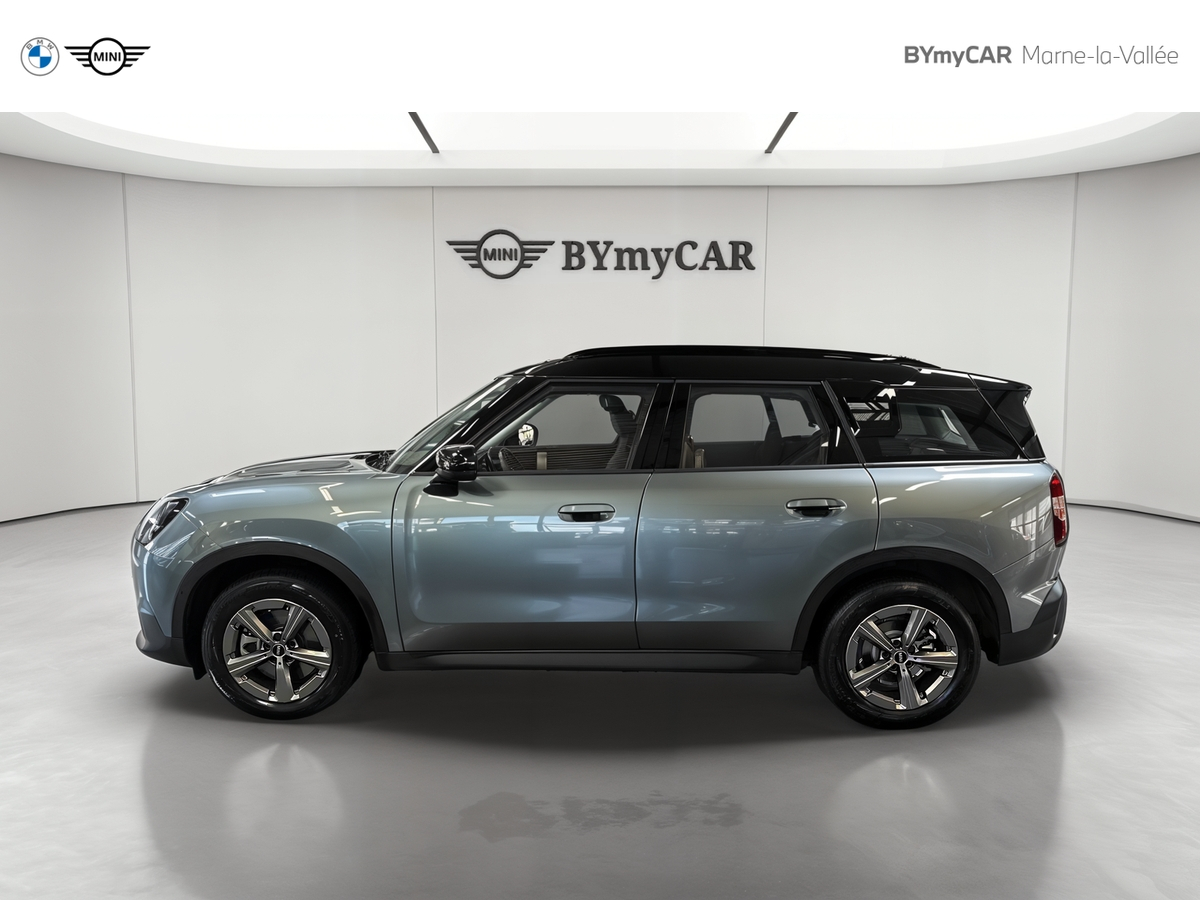 Mini Countryman C — photo 2