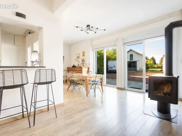 Maison 9 pièces 112 m²