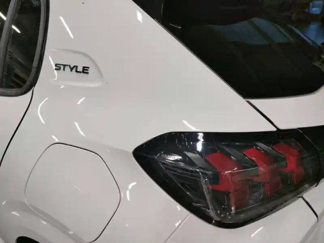 Peugeot 208 puretech 75 s&amp;s bvm5 — photo 27