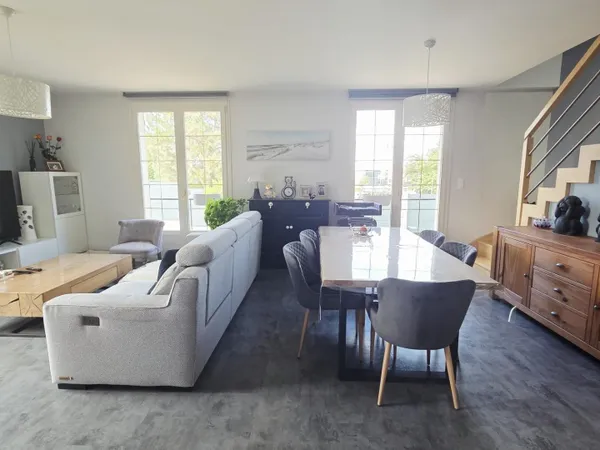 Maison 5 chambres sous sol jardin