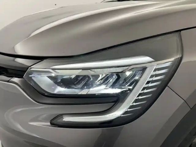 Renault Captur e-tech 145 — photo 35