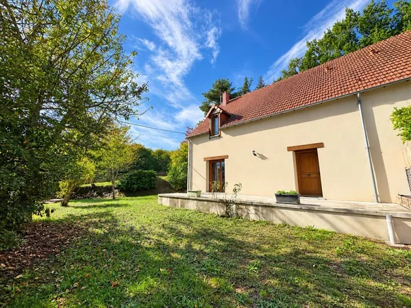 Maison sans travaux 132 m2 avec jardin de 700 m2