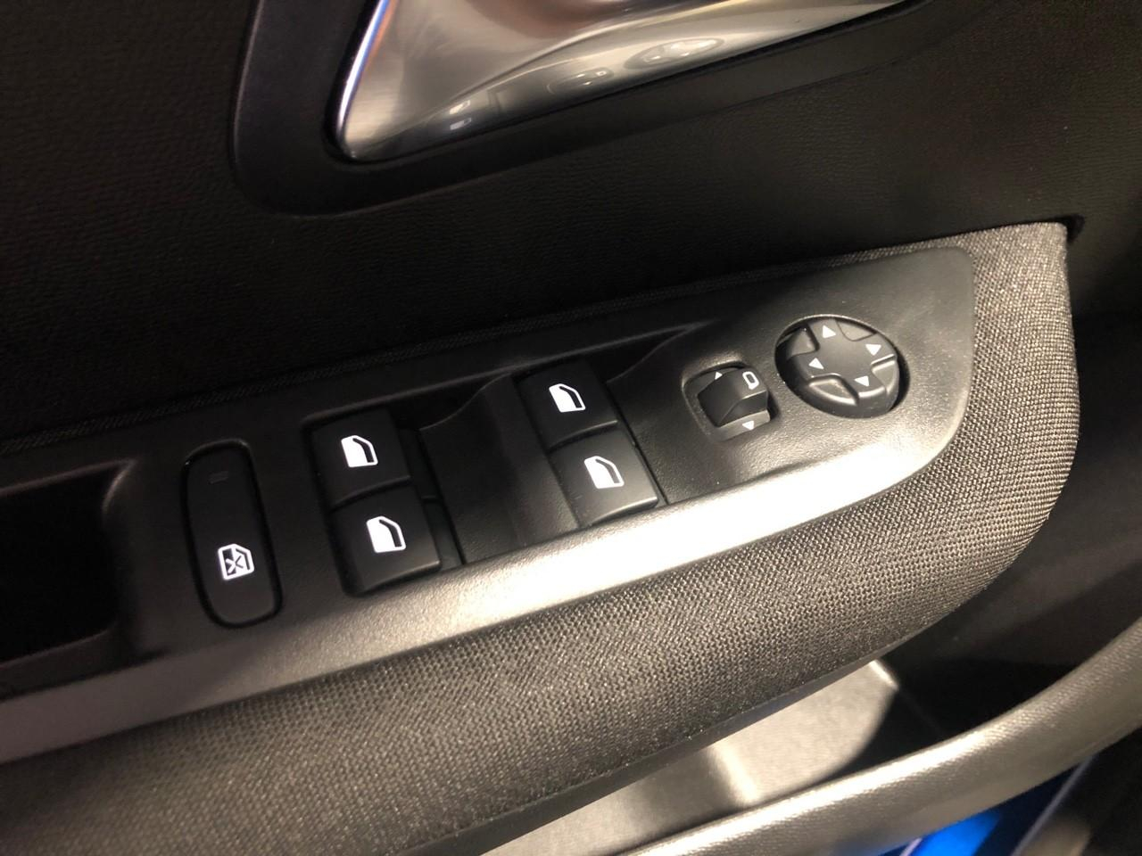 Peugeot 208 puretech 100 s&s bvm6 active — photo 23