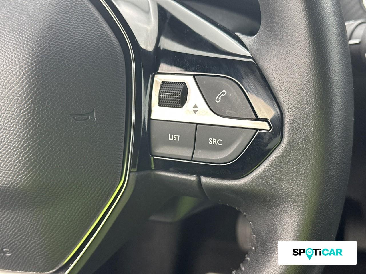 Peugeot 2008 e-2008 156ch 54 kwh allure — photo 17