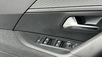 Peugeot 2008 1.2 100ch S&S Style — photo 19