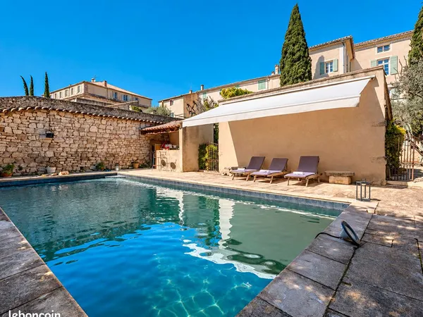 Propriété 428 m² MAZAN