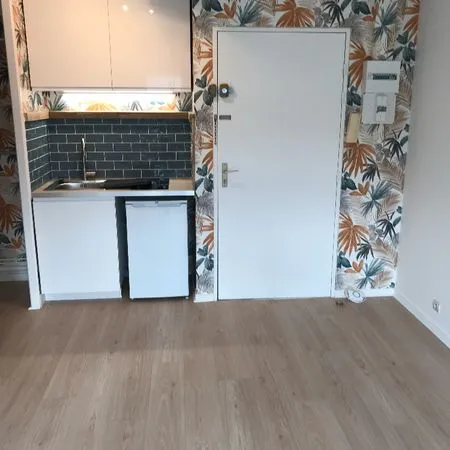 A louer appartement T1€, non meublé, 32 m² avec parking en sous-sol à Nantes