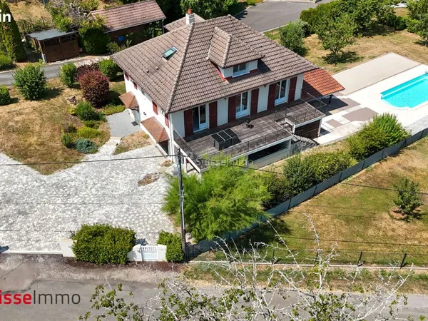 Maison 6 pièces 161 m²