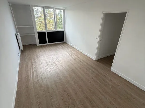 À louer - Bel appartement T2 de 54 m² à Mons-en-Baroeul Loyer : 750 charges comprises par mois