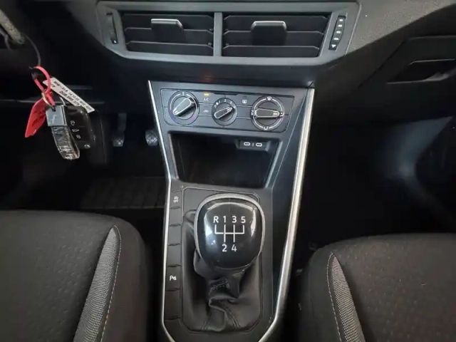 Volkswagen Polo 1.0 tsi 95 s&amp;s bvm5 — photo 25