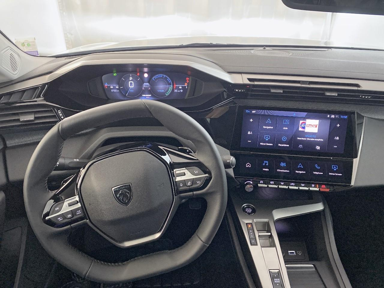 Peugeot 308 hybrid 145 e-dcs6 allure — photo 15