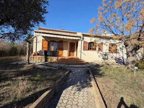 Maison de 129 m2 sur terrain de 800 m2