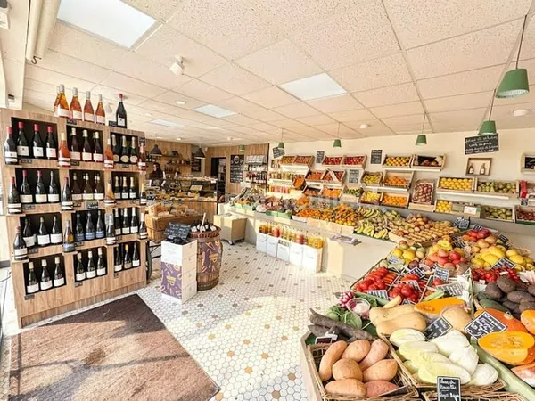 Commerce 2 pièces 80 m²