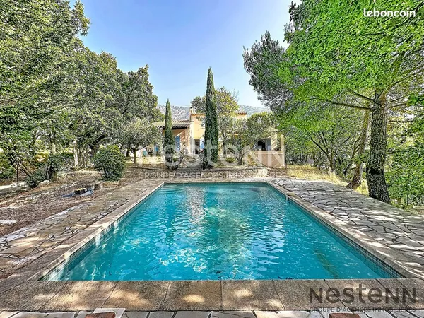 Maison 5 pièces 150 m²