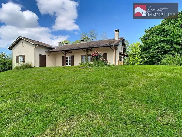 Maison 10 pièces 250 m²