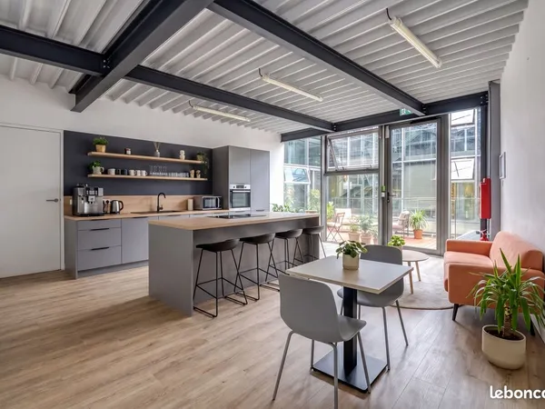 Bureau 247 m² Nantes (Canclaux-Mellinet) idéal professions libérales ou paramédicales (N°4)