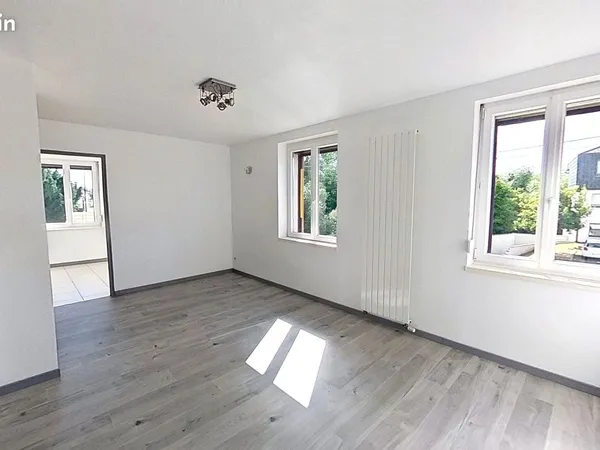 Appartement F3 57m2 à louer avec garage double et cave- Sausheim -760 CC