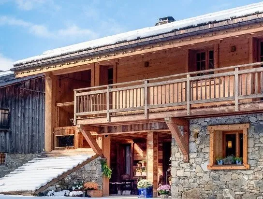 Les Gets Chalet Skis Aux Pieds