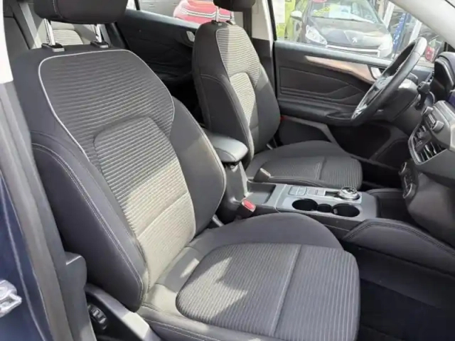 Ford Focus sw 1.5 ecoblue 120ch titanium bva — photo 11