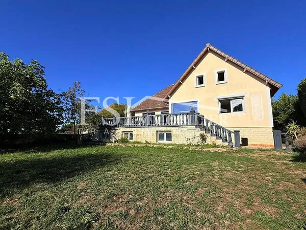 Maison 7 pièces 200 m²
