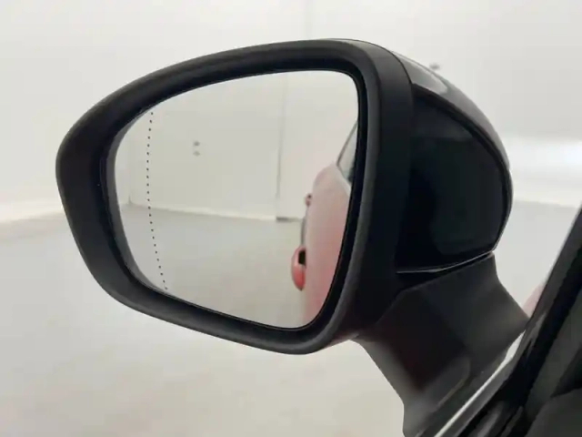 Renault Captur e-tech 145 - 21 — photo 31