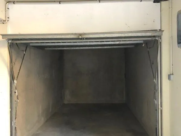 Garage à louer