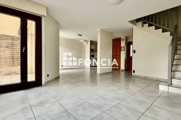 Appartement 6 pièces 107 m²