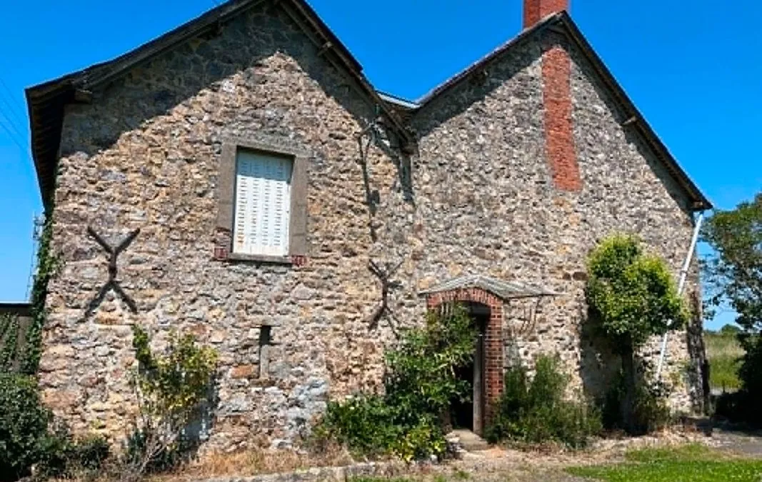 Photo 10