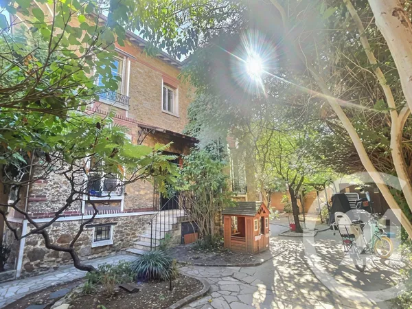 Maison 5 pièces 74 m²