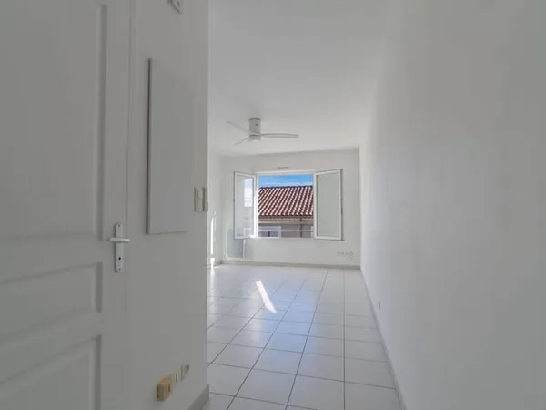 Studio 1 pièce 22 m²