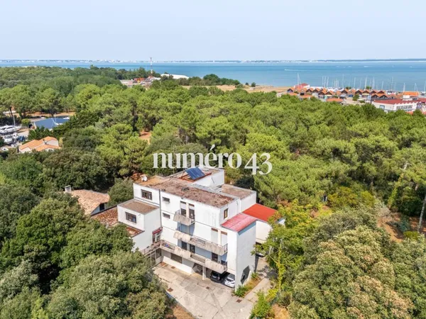 Vends immeuble - 8500 m² - Le Verdon-sur-Mer 33123
