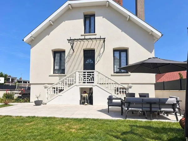 Maison 5 pièces 126 m²