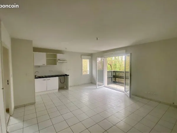 Agréable appartement de trois pièces