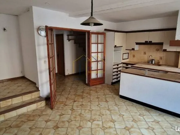 Immeuble 240 m²