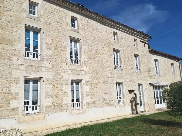 Maison de village 7 pièces 206 m²