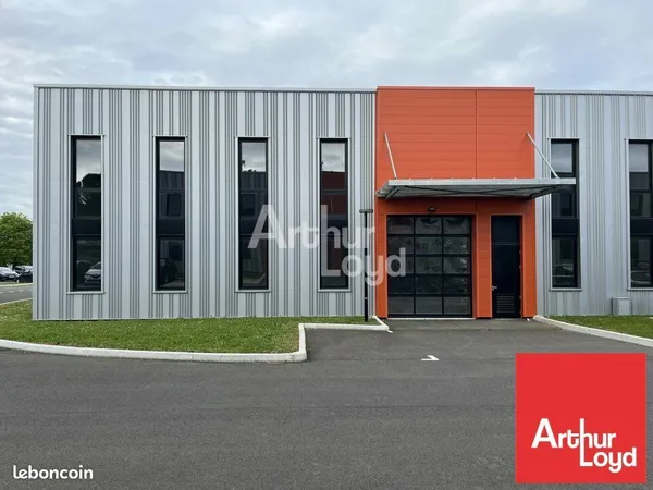 LOCAL D'ACTIVITE 235 m² NIORT