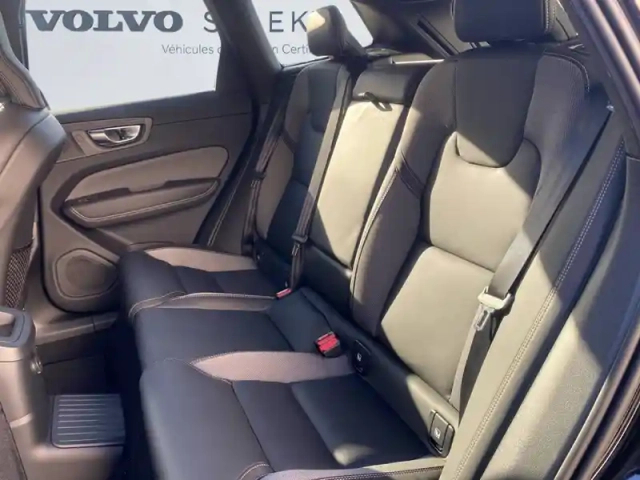 Volvo Xc60 t6 awd hybride rechargeable 253 ch+145 ch geartronic 8 — photo 9
