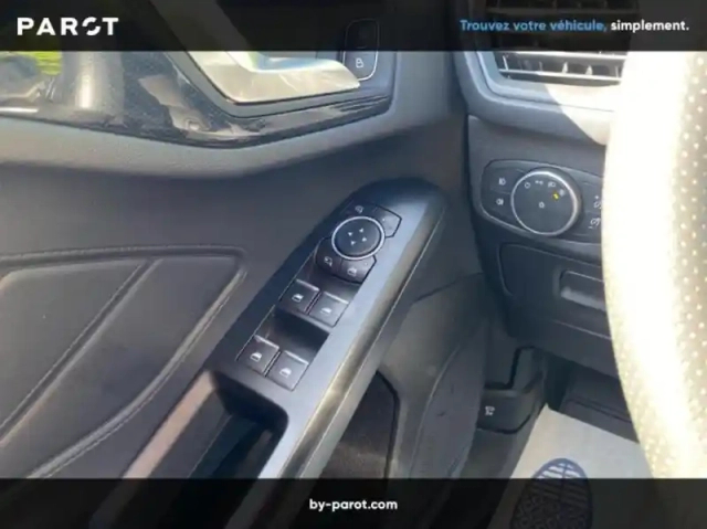 Ford Focus 1.0 ecoboost 125ch st-line business 96g — photo 6