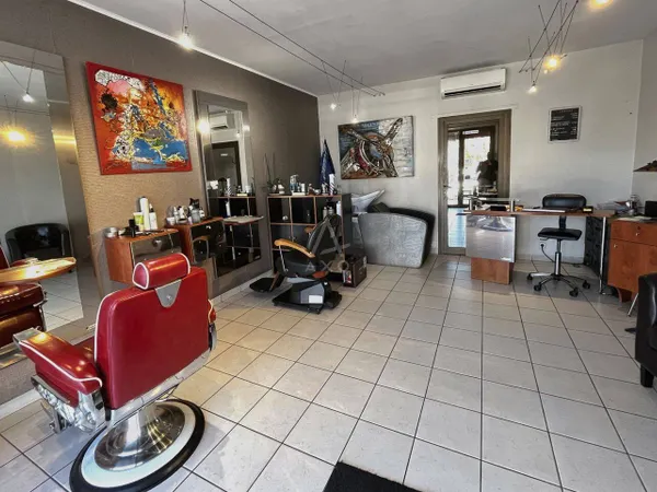 Boutique 27 m²
