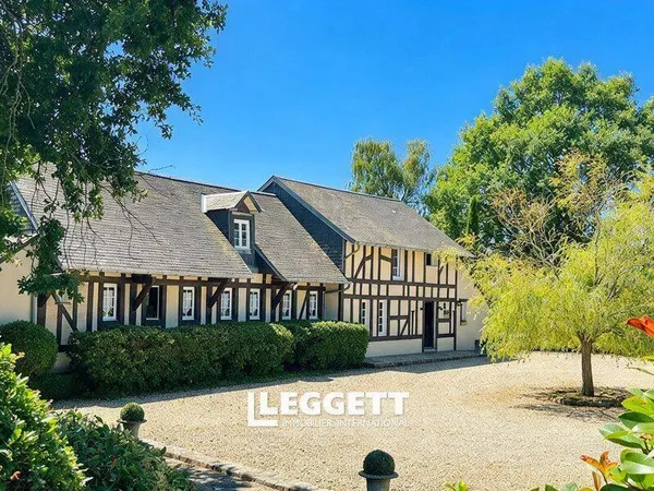 Maison 10 pièces 400 m²