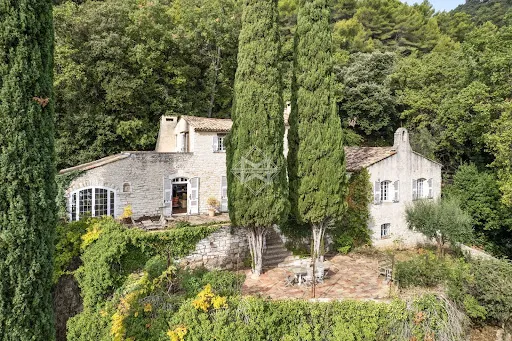 Villa 14 pièces 500 m²