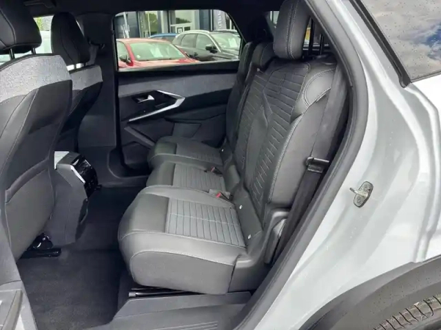 Peugeot 3008 hybrid 145 e-dcs6 — photo 9