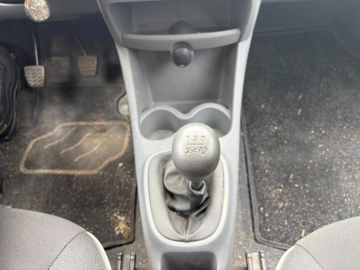 Peugeot 107 1.4 HDI 55 TRENDY occasion - Diesel - 2009 - 21 850 km - 4 490 € - Orgeval (Yvelines) 992786245192 — photo 19