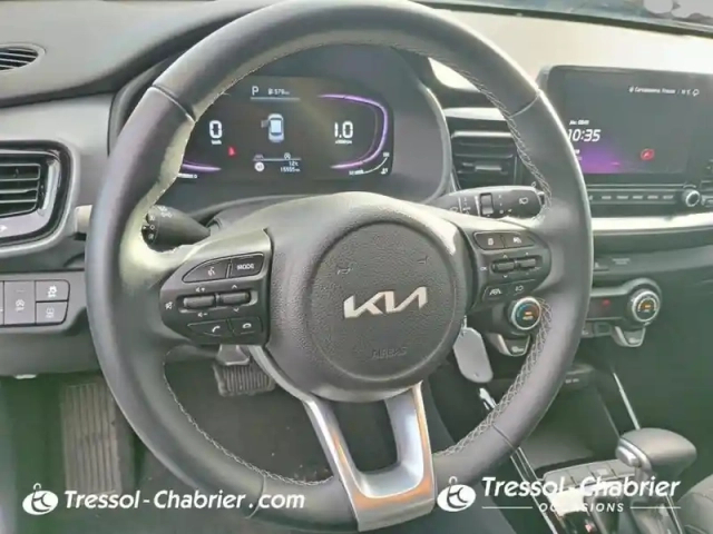 Kia Stonic 1.0 t-gdi 100 ch dct7 active — photo 12