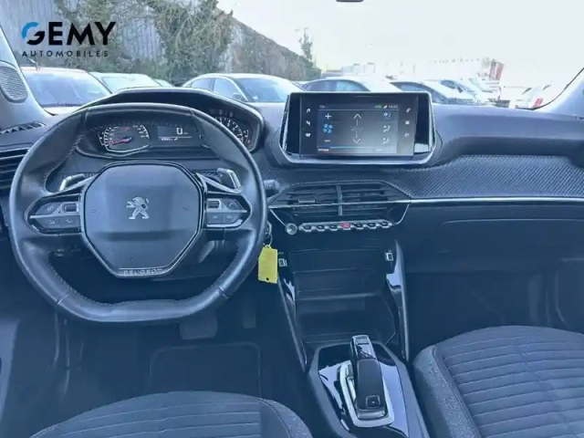 Peugeot 2008 puretech 130 s&amp;s eat8 — photo 8