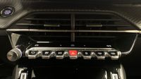 Peugeot 208 1.2 Hybrid 145ch GT e-DCS6 — photo 26