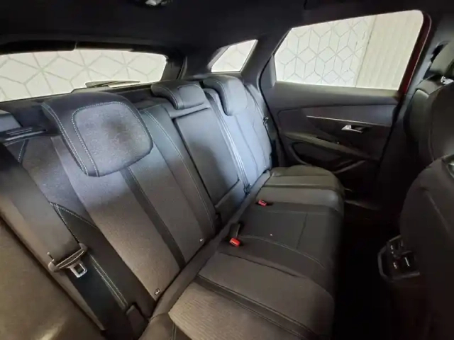 Peugeot 3008 hybrid 180 e-eat8 — photo 30