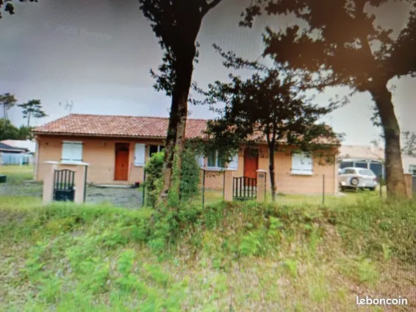 Maison à louer à ARENGOSSE