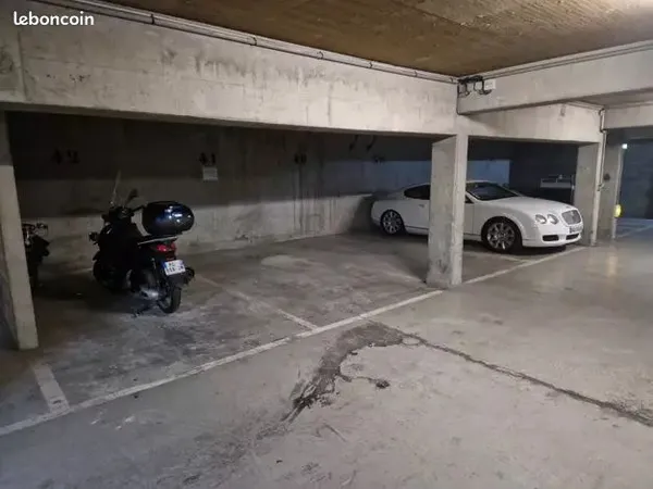 Parking/box Amiens